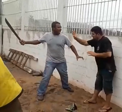 Construction Workers Lynch a Tool Thief 