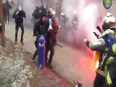 Battle between Firefighters and Riot Police in Paris