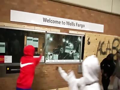 Wells Fargo is being looted in BLM protests.