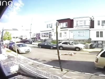 Man gets shot while running away (US)