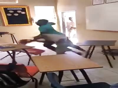 Niglet School kids fighting