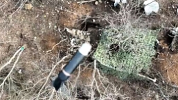 Drone circles a Russian dugout and drops explosives