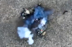 The grenade from the UA drone accurately hit the RU soldier