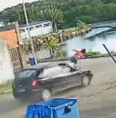 woman run over by fleeing bandits in jacaraipe, brazil