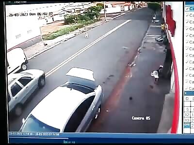 (Video no working) driver hit three people