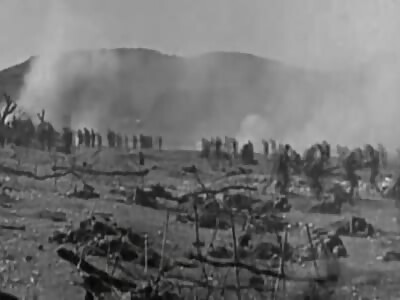 Battle WWI (fake, old movie clip)