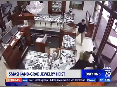 Asian Family owned Jewelry employees fight off Robbers In Cali