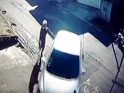 Good Shot Thief Kills 2 Police (Another Angle)