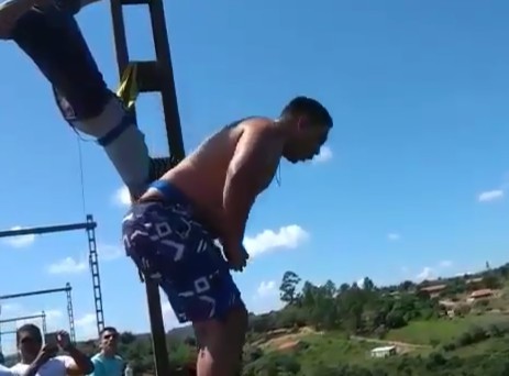 Deadly Bumgee Jump: Man Hits The Ground And Dies in Brazil