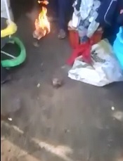 Asshole Father of the Year Tortures his Son with Fire 