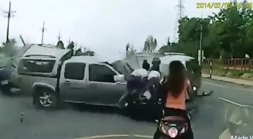 Girls on Scooters get Taken Out Hardcore at intersection 