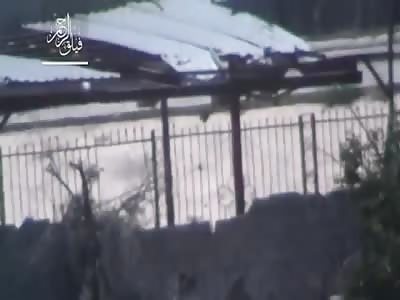 Syrian soldiers being killed by sniper