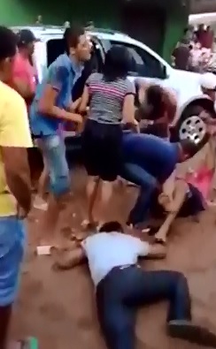Man is Beaten to Death on the Street in Front of Many Witnesses 