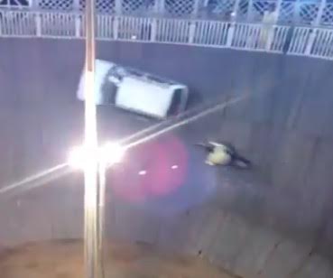 WALL OF DEATH, ACCIDENT DURING STUNTS Car and Bike Stunts