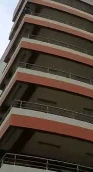 College Girl's Suicide from 7th Floor Caught on Camera 