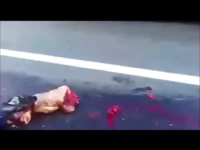 Longer Video of True Gore Accident on the Highway posted by  Fichero_masna