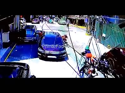 CCTV Motorcycle Murder, caught on 2 Angles in Manila.  Motive was Robbery (See Link in Description for Full Info)  