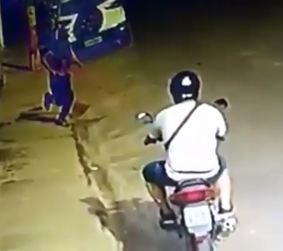 Murder Caught on Tape in Brazil..Motorcyclist is Killed at Close Range 