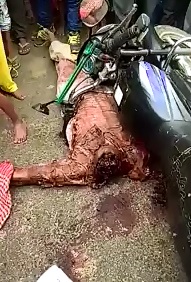 Man Perfectly Beheaded in Motorcycle Accident..His Head lies Next to Him 