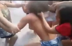 Woman Beaten Naked by a Group of Girls For Cheating with Ones Husband
