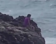 Sad Woman Kills Her Self by Jumping into Ocean
