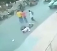 After a brief knife fight man drops dead like a stone