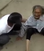 Guy Films a Man Savagly Beating an Old Lady and then CronfrontsHim