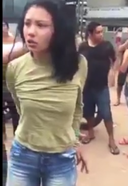 Couple Beaten by Crowd for Stealing... Girl is Super Cute