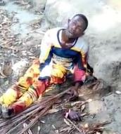 Thief in Agony get his Hand Chopped off With a Machete