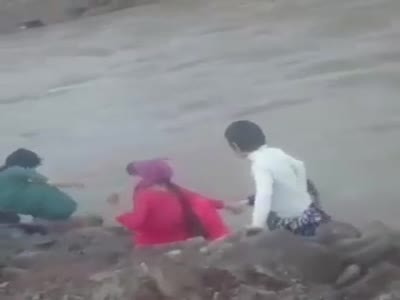 Girl in Green Swept Away by Tide and Drowned to Death