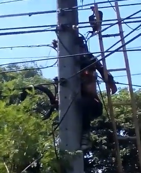 Worker Electrocuted, Burned Alive and Melted to Pole . 