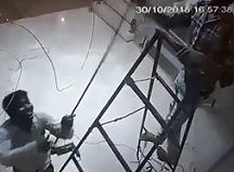 Dude on Ladder Electrocuted after Touching Wrong Wire.