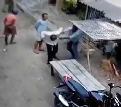 Dude Ends Argument Quickly with a Rock 