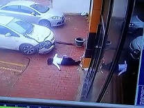 Teen Girl Jumps to her Death (Hard Impact on Car)