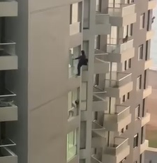 Woman Jump to Her Death