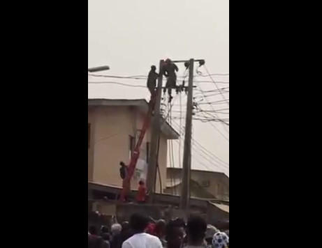 Man Tries to Help His Friend and Dies Electrocuted
