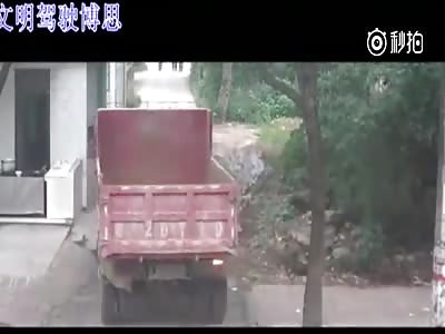 WTF VIDEO - MAN CRUSHED TO DEATH  BY TRUCK