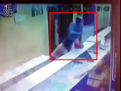 WOMAN BEING BRUTALLY ATTACKED WITH MACHETE