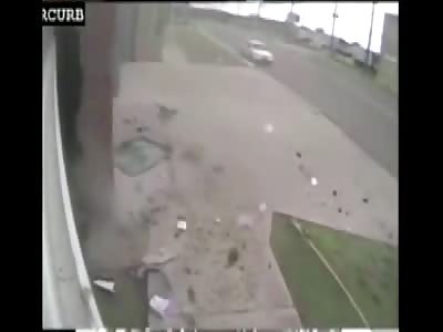 HARROWING FOOTAGE FROM DETROIT TRAFFIC ACCIDENT 