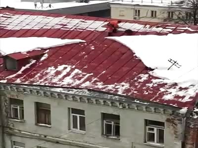 BE CAREFUL WHEN REMOVING THE SNOW FROM THE ROOF