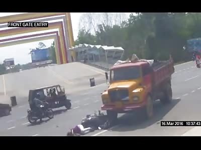 motorcycle truck crushes