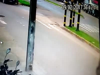 Motorcyclist crashes with truck