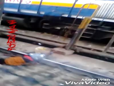  Man dies Electrocuted on railway tracks