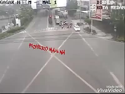 Truck without brakes crushes motorcyclists
