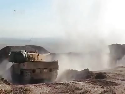 Turkish Leopard 2A4 Tank in combat against ISIS ( Daesh ) in Al Bab