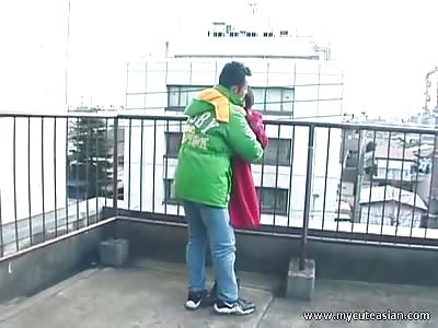 AMATEUR ASIAN GF FUCKS HER PERVY BOYFRIEND ON A ROOFTOP
