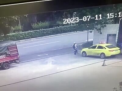 Taxi driver crushed young man on his electric scooter 