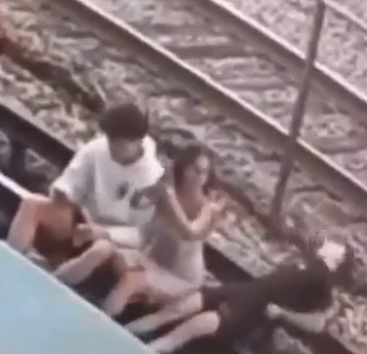 A Guy And A Girl Got An Electric Shock on CTA tracks in Oak Park on their Way to Lollapalooza