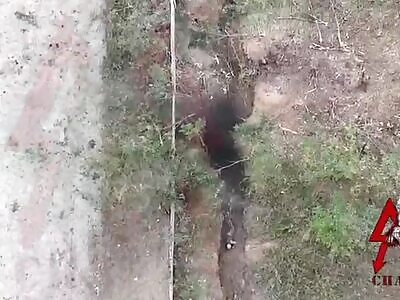 RU Strike Drone Drops Frag On Ukrops In A Trenchline 