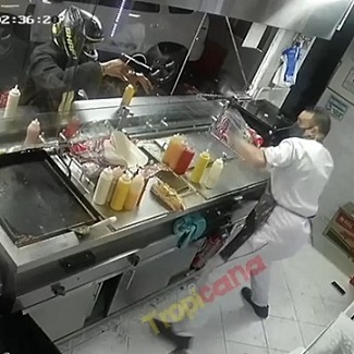 Vendor Takes Bullet to the Face During Violent Robbery